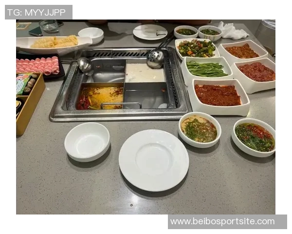 郭士强李昂美考察期间与杨瀚森共度火锅时光尽享欢乐歌声