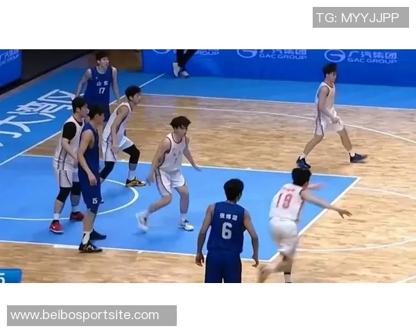 北京U18全运男篮首次全由本地高校球员组成李俊贤领衔青岛新签阵容 北京U18全运男篮首次全由本地高校球员组成李俊贤领衔青岛新签阵容