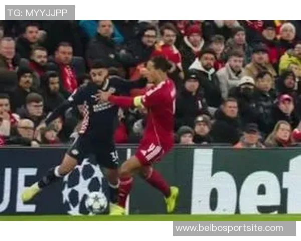 埃因霍温队长回应争议轻推范戴克称其身材高大应能承受 埃因霍温队长回应争议轻推范戴克称其身材高大应能承受