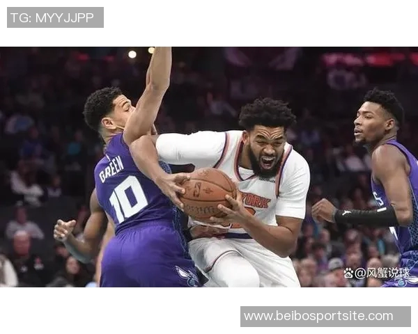 尼克斯全员发力半场领先黄蜂25分哈特表现出色三球状态低迷